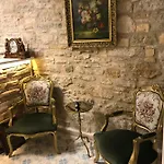 Laledan Готель Чешме